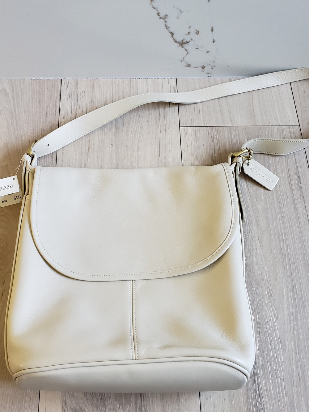 Coach Vintage Whitney Bag Bone
Lightweight Leather Crossbody